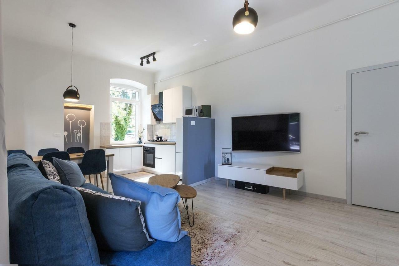 *** Lounge Terrace Apartment With The Harbour View / City Centre *** 普拉 外观 照片
