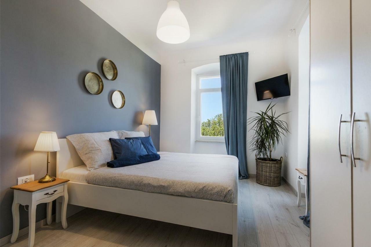*** Lounge Terrace Apartment With The Harbour View / City Centre *** 普拉 外观 照片